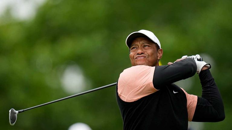 Tiger Woods fällt bei PGA Championship weit zurück.