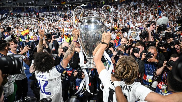 Real Madrid gewinnt zum 14. Mal den Henkelpott