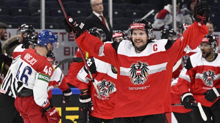 Österreich bezwang bei der Eishockey-WM überraschend Tschechien im Penalty-Schießen. 