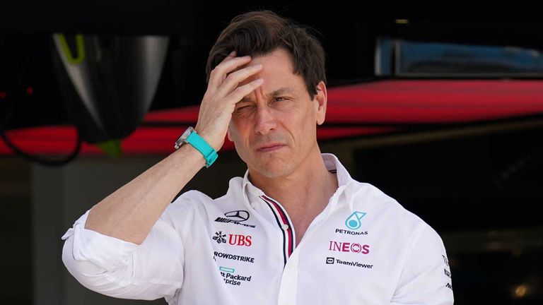 Teamchef Toto Wolff ist nach der Performance von Mercedes in Miami ratlos.