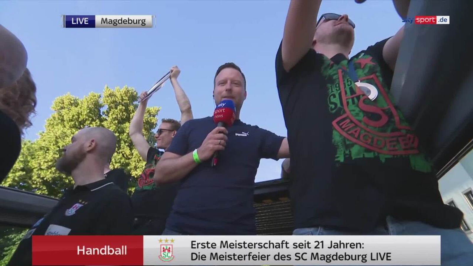 Handball Sky mittendrin! Die Meisterfeier des SC Magdeburg Handball News Sky Sport
