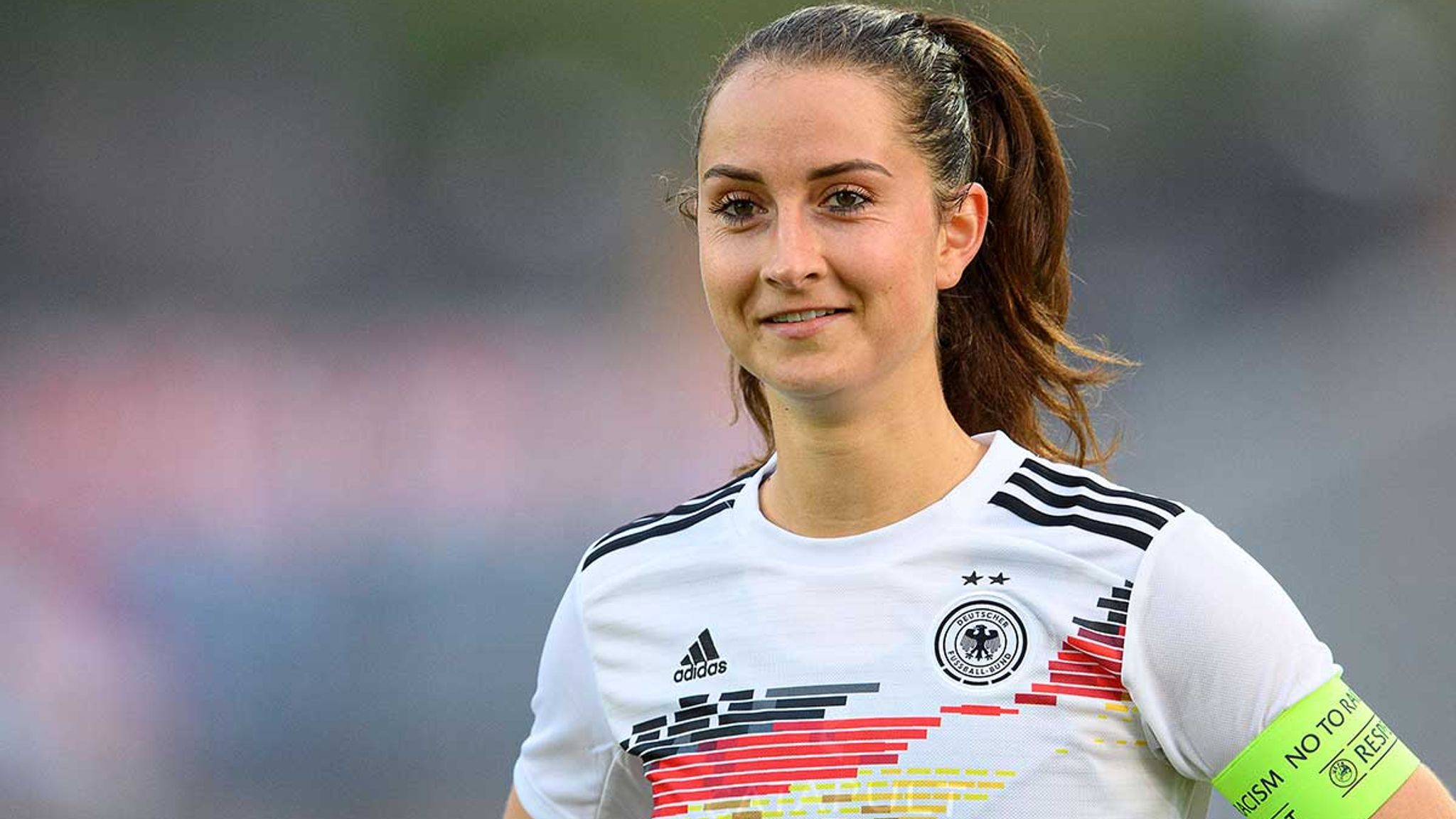 Transfer News Sara Däbritz wechselt von PSG zu Lyon Fußball News