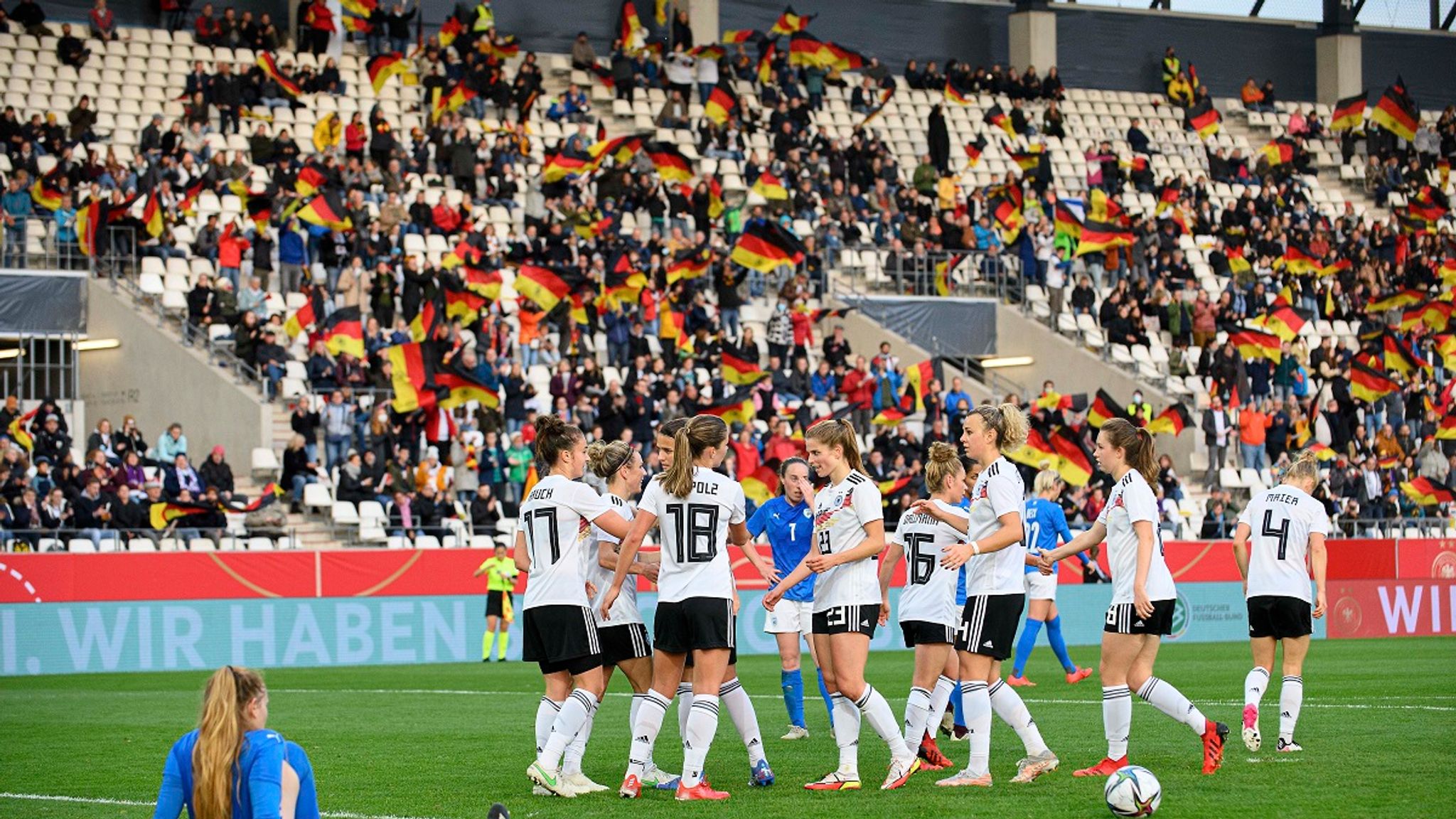 Frauen Wm 2027 Sieben Städte Aus Nrw Bewerben Sich Um Teilnahme