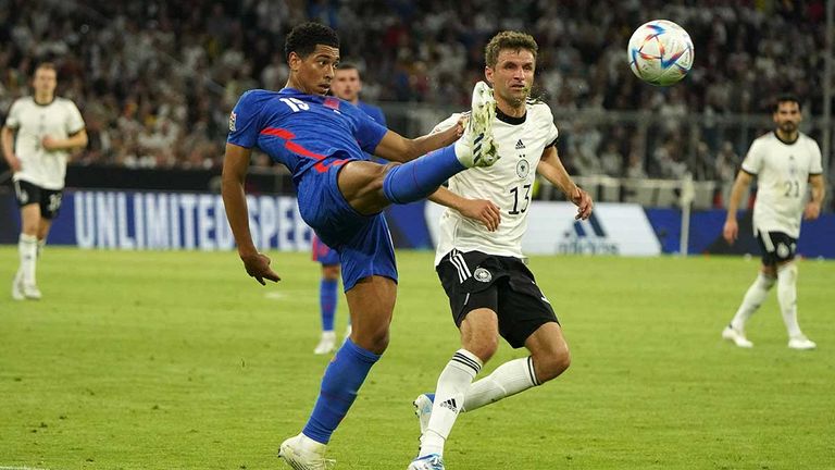 England rettet ein spätes Remis gegen die DFB-Elf.