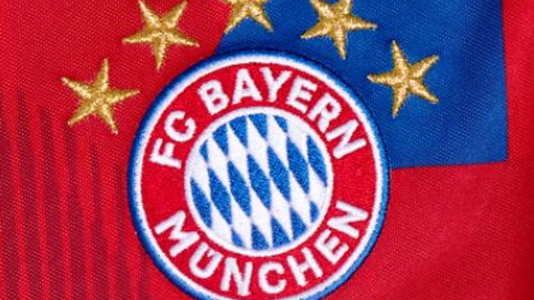FC Bayern München FCB Logo Trikot Pin Badge rot 