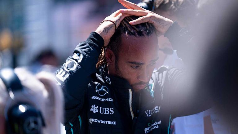 Lewis Hamilton leidet körperlich enorm unter den Bouncing-Problemen bei Mercedes.