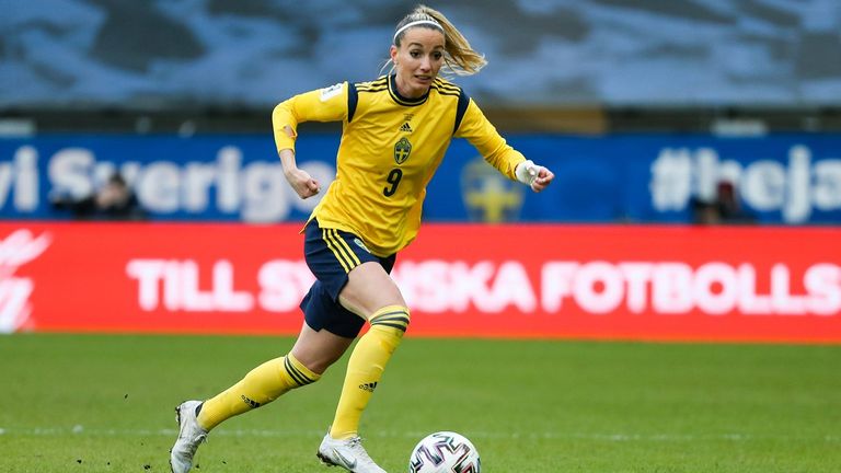Kosovare Asllani (Schweden/Real Madrid): Seit Jahren eine der Schlüsselspielerinnen bei Schweden und Torschützin einiger wichtiger Tore für die Skandinavierinnen. Ihr Vertrag bei Real Madrid ist am 30. Juni ausgelaufen.