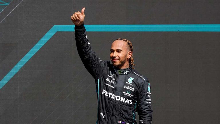 Lewis Hamilton freut sich über seinen dritten Platz beim Kanada-GP.