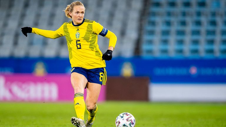 Magdalena Eriksson (Schweden, FC Chelsea): Als Kapitänin hat sie die Blues in den letzten drei Saisons jeweils zur Meisterschaft geführt und sorgt in der Abwehr dafür, dass ihre Mannschaft so gut es geht, eine weiße Weste bewahrt.