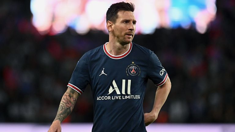 Leo Messi hat in Paris immernoch mit den Folgen seiner Corona-Infektion zu kämpfen, die seine Lunge beschädigt hat.