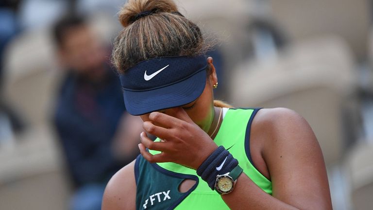 Naomi Osaka muss Wimbeldon aufgrund einer Verletzung absagen. 