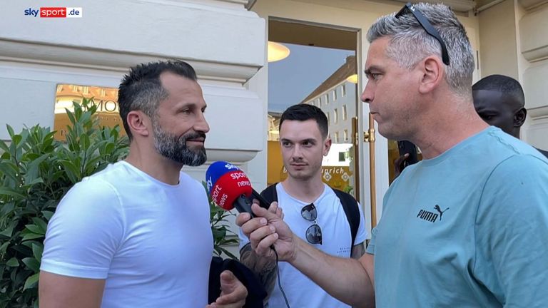 Bayern-Sportvorstand Hasan Salihamidzic spricht mit Sky Reporter Torben Hoffmann über den bevorstehenden Transfer von Sadio Mane.