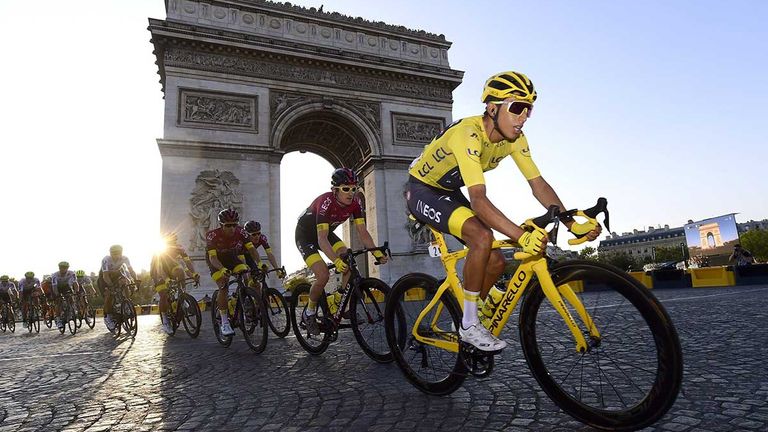 Das Finale der Tour de France 2024 führt die Radrennfahrer wohl nicht am Pariser Arc de Triomphe vorbei.