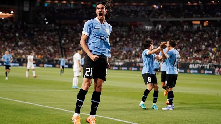 Edinson Cavani traf in der WM-Vorbereitung gegen Mexiko doppelt für Uruguay.