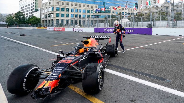 Max Verstappen schied im Vorjahr in Baku fünf Runden vor Schluss aus.