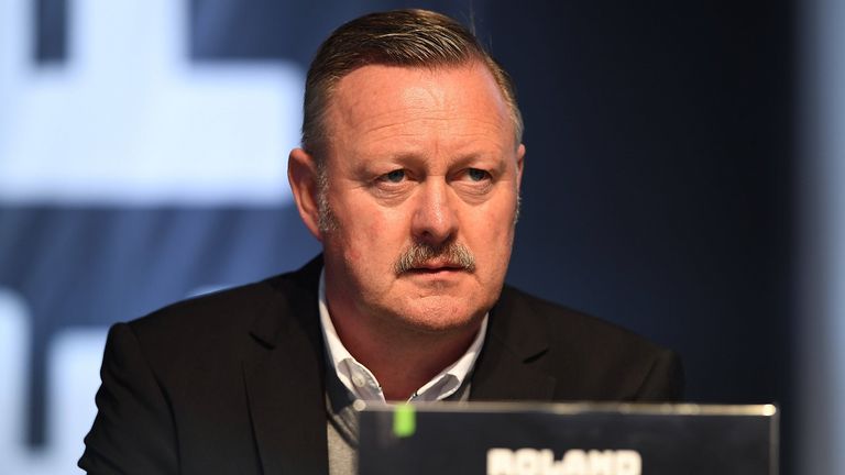 Roland Virkus ist weiterhin auf der Suche nach einem Trainer für Borussia Mönchengladbach.
