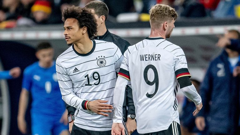 Timo Werner und Leroy Sane (l.) gehören derzeit zu den Sorgenkindern im DFB-Team.