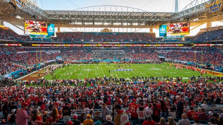 MIAMI (USA): Das Hard Rock Stadium ist die Heimspielstätte der Miami Dolphins (NFL). Kapazität: 67.518.