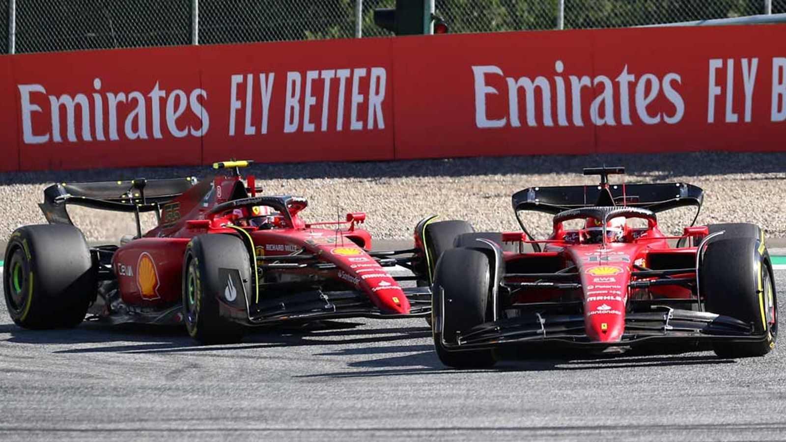 Formel 1 Fights zwischen Leclerc and Sainz