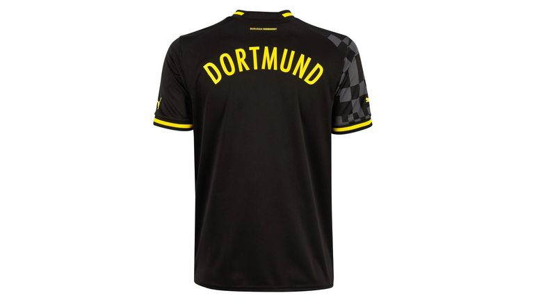 Auch der BVB hat das neue Auswärtstrikot präsentiert. Die Dortmunder laufen in Schwarz mit gelbem Aufdruck auf (Bildquelle: Borussia Dortmund Shop).