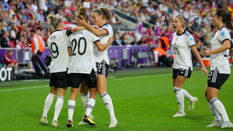 Nachdem Ausscheiden im Viertelfinale 2017 und 2019, haben die DFB-Frauen "endlich" mal wieder ein Halbfinale bei einem großen Turnier erreicht. 