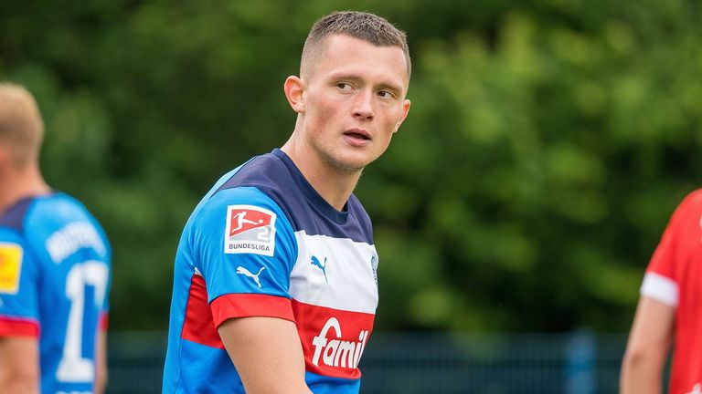 Fabian Reese möchte gerne in die Serie A wechseln, aber lässt ihn Holstein Kiel auch ziehen? 