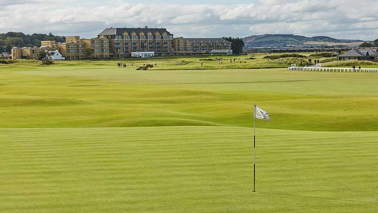 Die British Open finden auf dem traditionsreichen Kurs im schottischen St. Andrews statt.