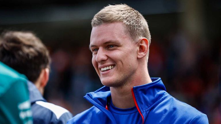 Mick Schumacher hat bei Instagram die Marke von drei Millionen Follower geknackt.