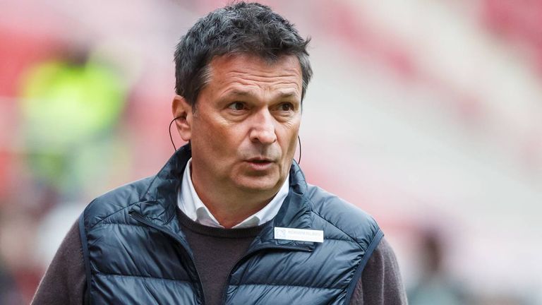 Mainz-Sportvorstand Christian Heidel kritisiert den Bundesliga-Spielplan.