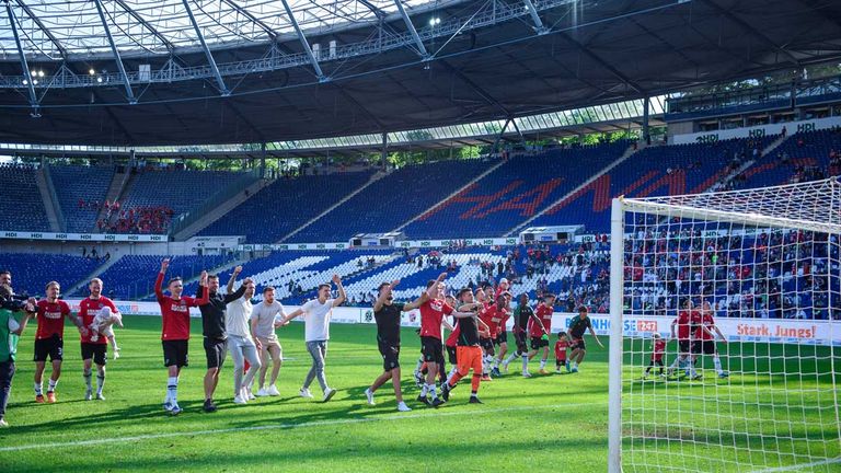 HANNOVER 96: Heinz von Heiden-Arena - Kapazität: 49.200.