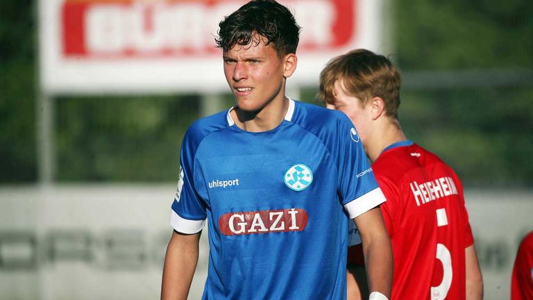 Karlo Kuranyi wechselt von den Stuttgarter Kikcers zum VfB Stuttgart.