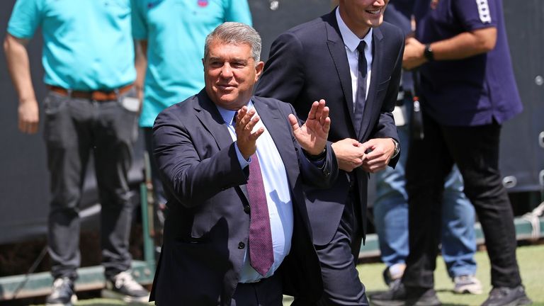 Der President des FC Barcelona: Joan Laporta.