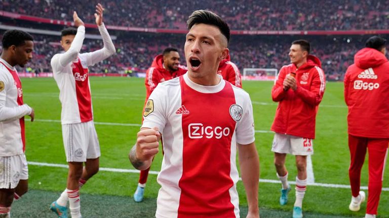 Lisandro Martinez wechselt von Ajax Amsterdam zu Manchester United.