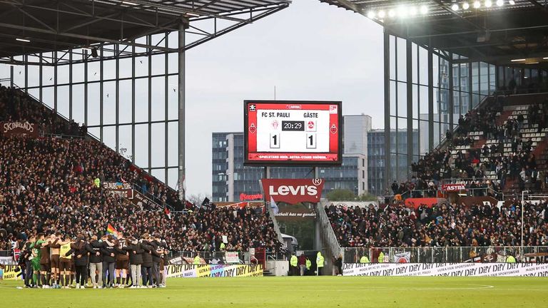 FC ST. PAULI: Millerntor-Stadion - Kapazität: 29.546.