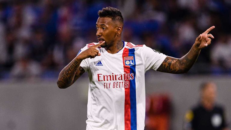 Jerome Boateng lässt Bundesliga-Rückkehr offen.