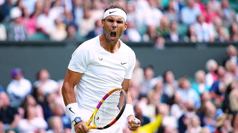 Rafael Nadal ist mühelos ins Achtelfinale von Wimbledon eingezogen.