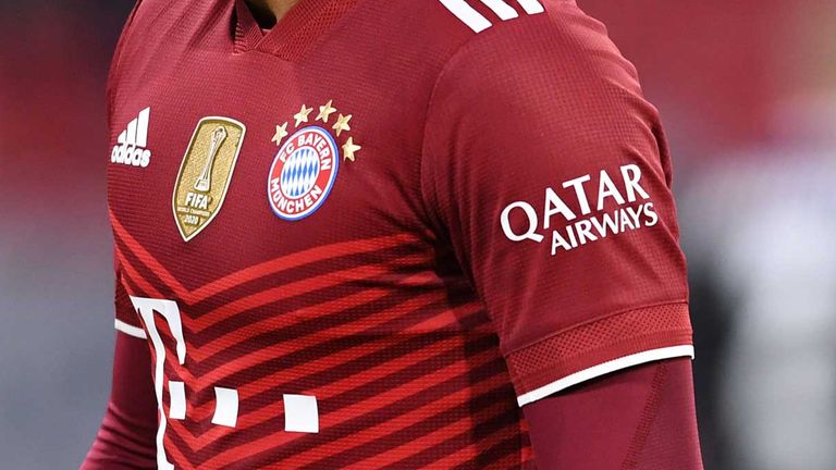 Der FC Bayern wird von Qatar Airways gesponsert.
