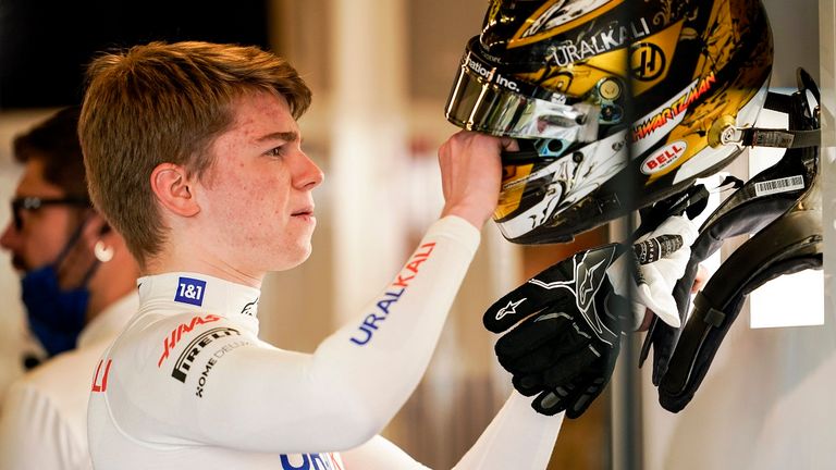 Ferrari: Robert Shwartzman (ISR/21 Jahre, Ferrari Academy, Ferrari-Ersatzfahrer)