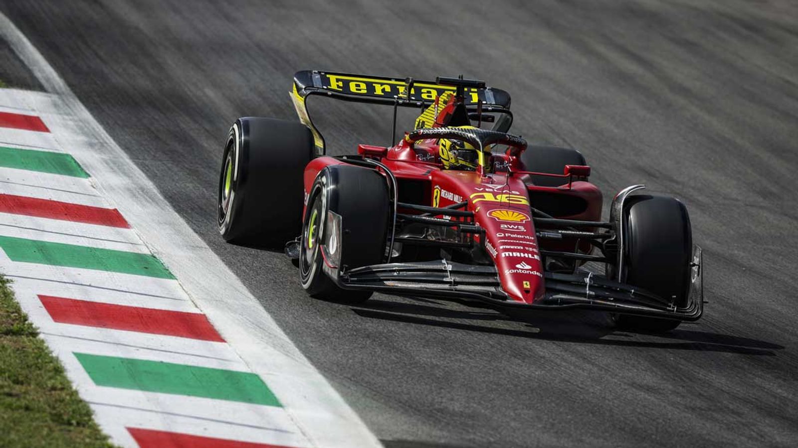 Formel 1 Leclerc und Sainz dominieren 1