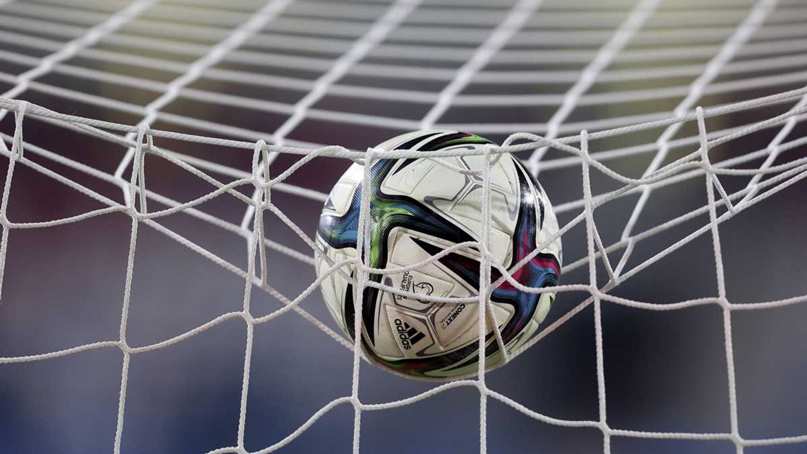 Fußball Christopher Atherton stellt Altersrekord mit 13 Jahren auf