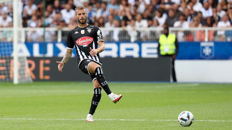 SCO Angers – 6 Spiele, 2 Remis, 4 Niederlagen, 6:17 Tore