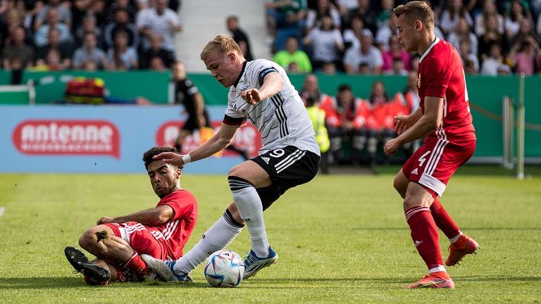 Die deutsche U21 muss in den kommenden beiden Testspielen ohne Kapitän Jonathan Burkardt auskommen.