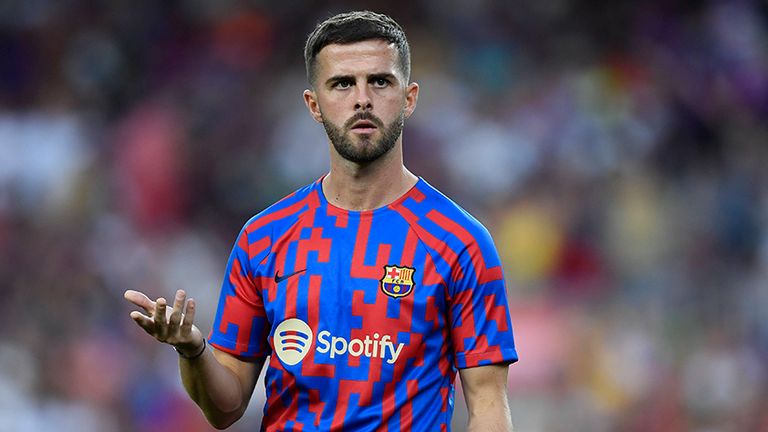 Der  FC Barcelona hat  Miralem Pjanic abgegeben.