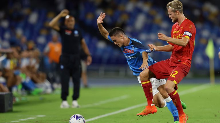 US Lecce - 4 Spiele, 2 Remis, 2 Niederlagen, 3:5 Tore