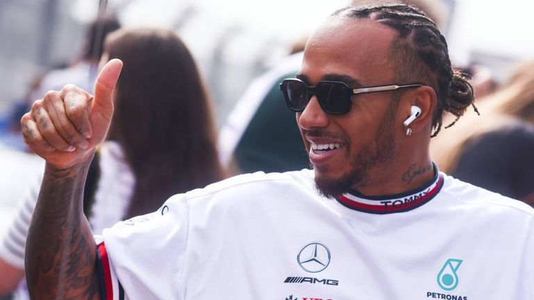 PLATZ 1: Lewis Hamilton - 5.423 Runden. 