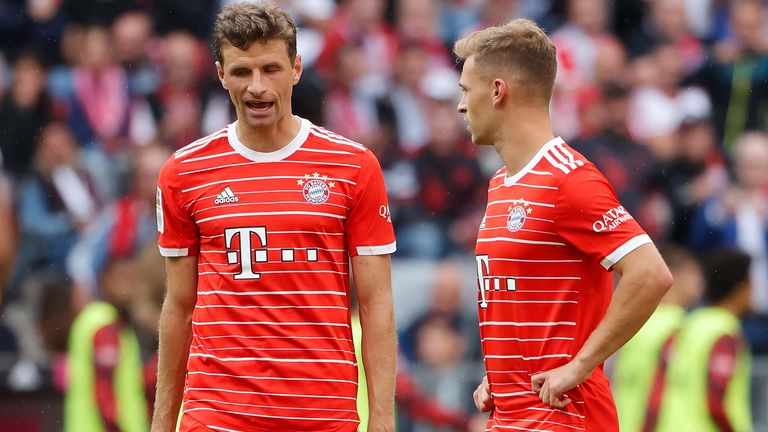 Thomas Müller (l.) und Joshua Kimmich wollen mit dem FC Bayern wieder in die Erfolgsspur zurück. 