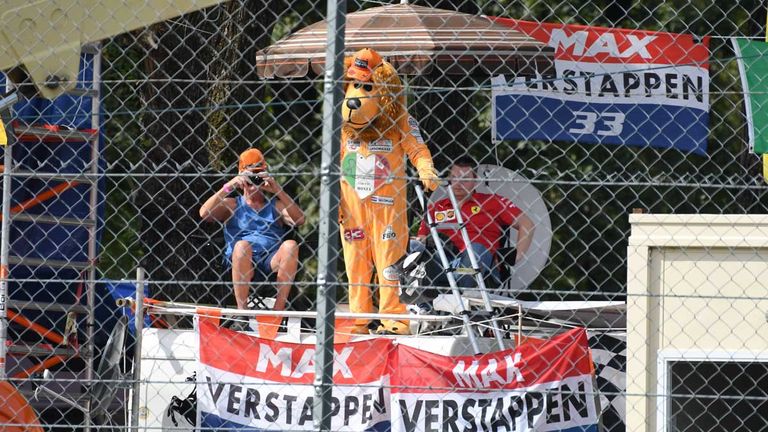 Fans von Max Verstappen in Monza.