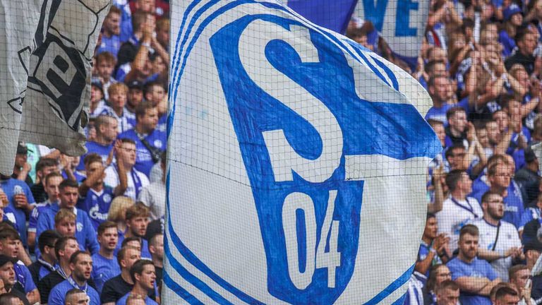 FC Schalke 04 will die Frauenfußball-Abteilung ausbauen.