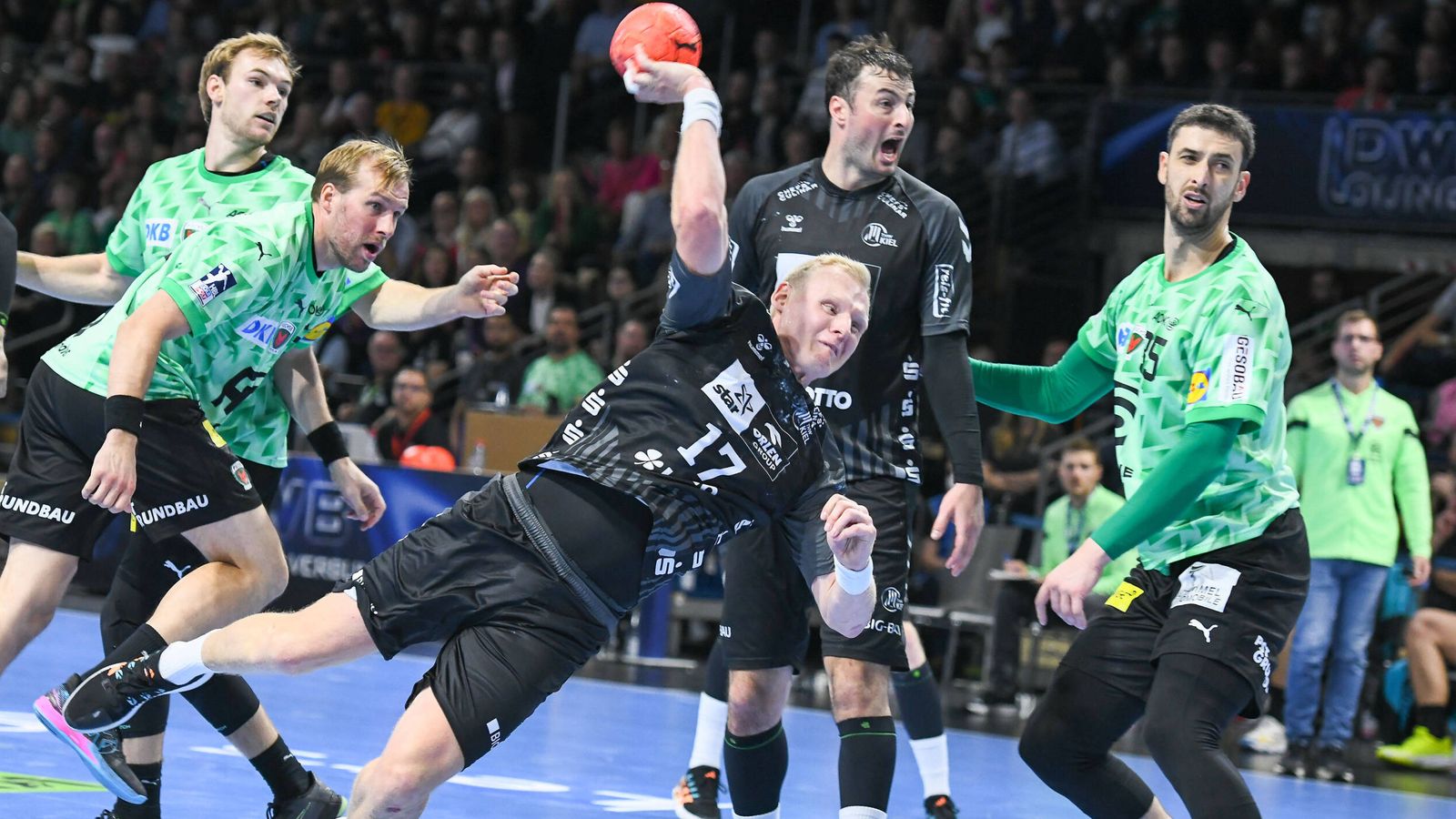 Handball Füchse Berlin gewinnen deutlich gegen Kiel Handball News