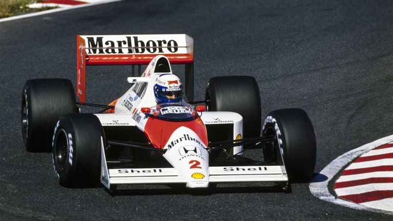 Die beiden McLaren-Teamkollegen Alain Prost und Ayrton Senna liefern sich 1989 einen erbitterten Titelkampf. Im vorletzten Rennen in Suzuka kommt es zum Crash. Prost scheidet aus, Senna wird nach dem Rennen disqualifiziert. Prost holt den Titel.